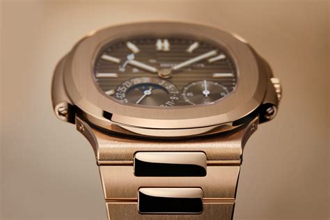 patek philippe rose gold discontinued.